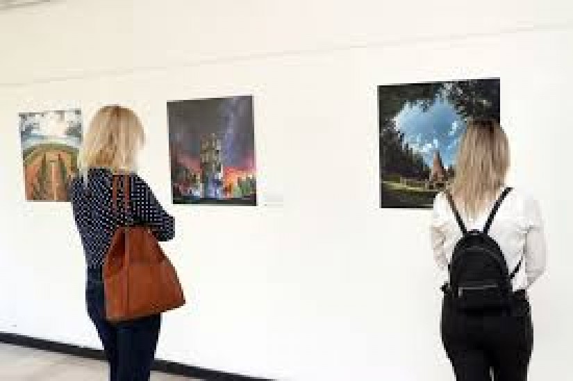 Exhibition "Blue Train" dedicated to monuments of Second World War