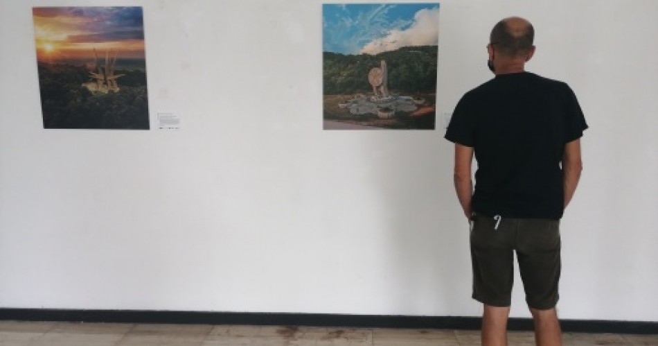 1 - Exhibition "Blue Train" dedicated to monuments of Second World War