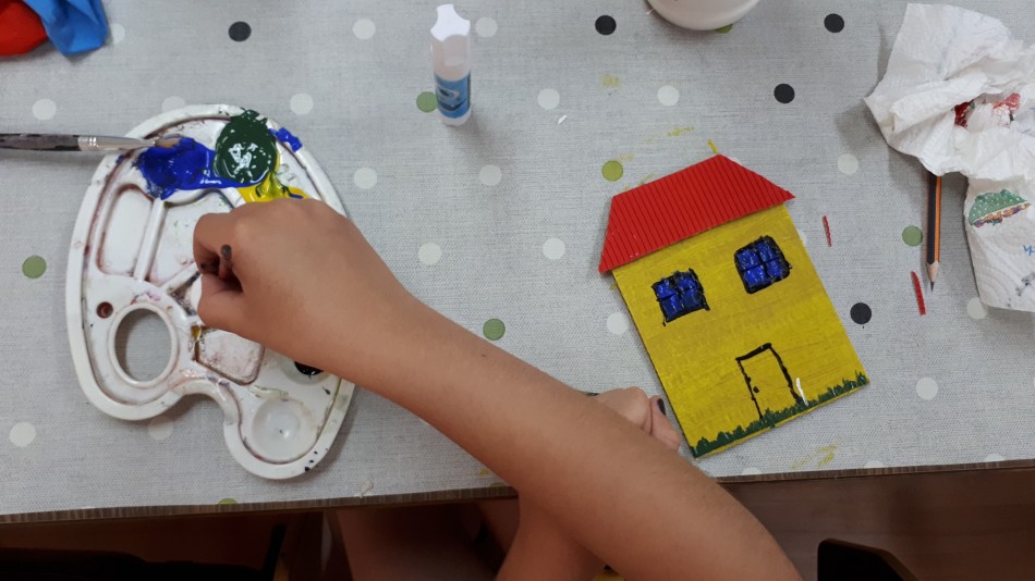 3 - Likovna razgraonica - Kućice od kartona