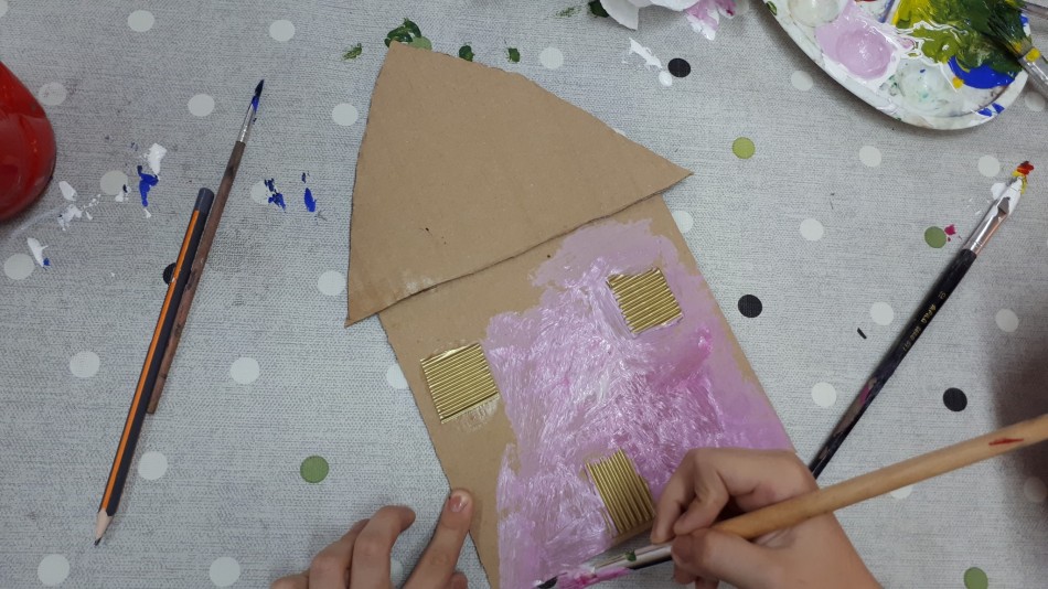 8 - Likovna razgraonica - Kućice od kartona