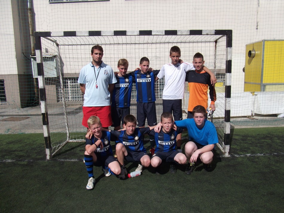 3 - INTER CAMPUS - a small school of recreational football