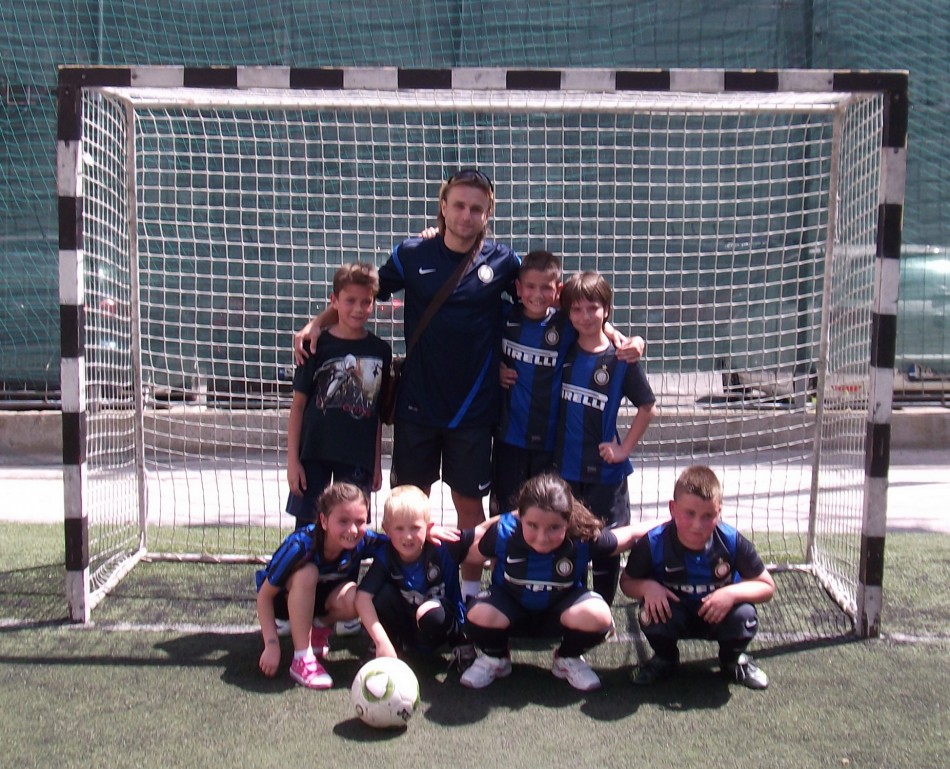 5 - INTER CAMPUS - a small school of recreational football