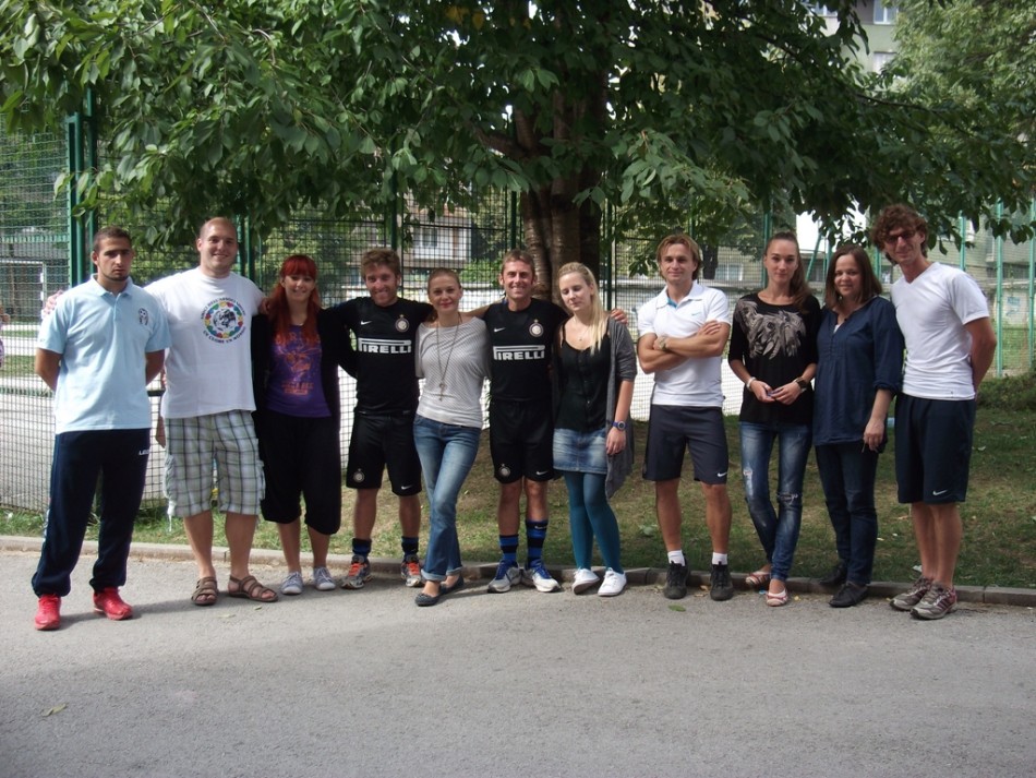 10 - INTER CAMPUS - a small school of recreational football