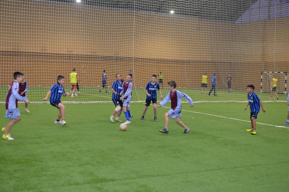 23 - INTER CAMPUS - a small school of recreational football