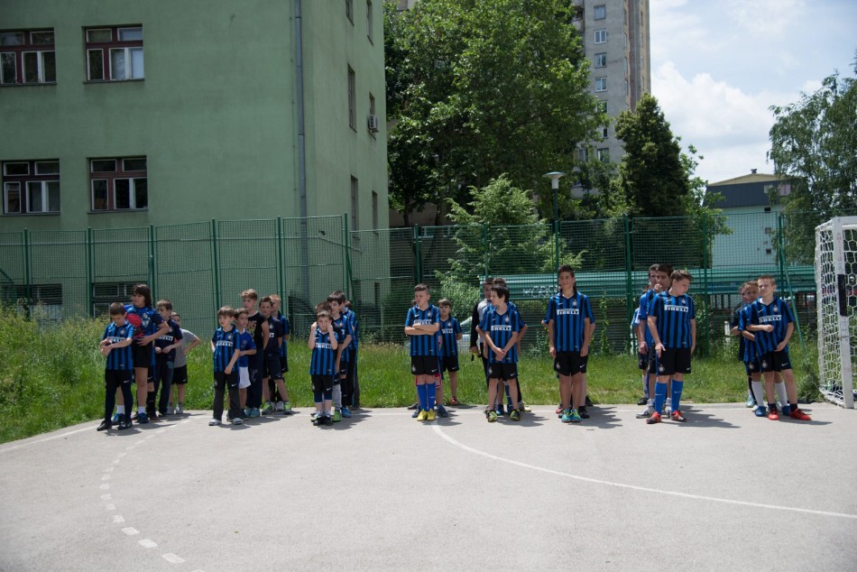 48 - INTER CAMPUS - a small school of recreational football