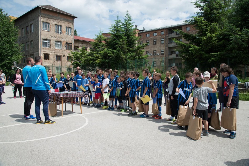 47 - INTER CAMPUS - a small school of recreational football