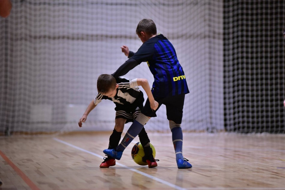 12 - INTER CAMPUS - a small school of recreational football